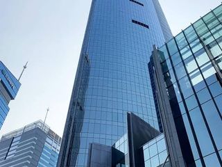 OFFICE WORLD CAPITAL TOWER