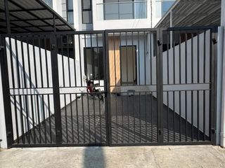 Rumah 2 lantai joglo