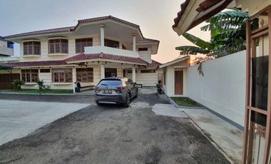 Dijual Rumah Mewah Cipulir Permai LT 1069 Lokasi Strategis