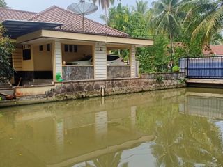 villa dan balong hasil ikan melimpah