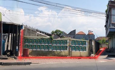 Tanah pinggir jalan utama Pusat Kota Singaraja turun harga