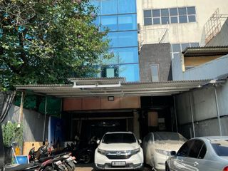 Dijual Ruko Ciputat Raya 3.5 lantai lokasi bagus banget