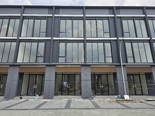 Sewa Ruko Hampton 3 lantai baru serah terima di Gading Serpong