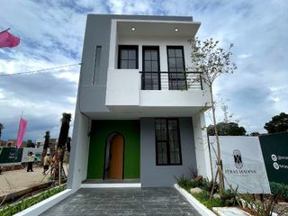 Dijual Rumah 2 Lantai Teras Madina Cibubur 500jutaan Bebas Banjir