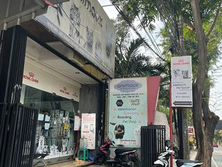 Ruko lokasi strategis  Jalan Utama Raya Ragunan