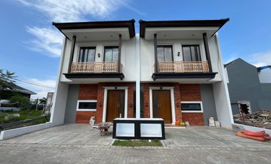 Villa dijual di kota Batu dengan fasilitas lengkap