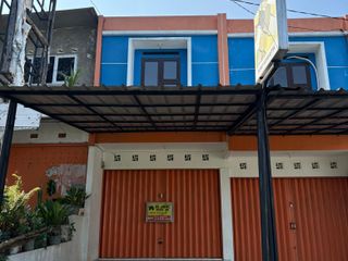 RUKO 2 LANTAI 2 KAMAR MANDI 1 RUANG USAHA DAN KAMAR TIDUR