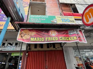 Ruko 3 1/2 lantai lokasi jalan setia budi, kota pontianak