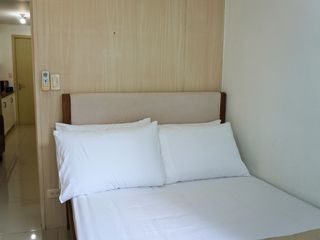 1-Bedroom Unit w/ Balcony for Rent at Jazz Residences Tower 2 in Makati City