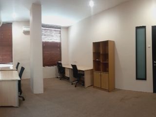 Sewa kantor ruangan yang nyaman dan bagus pastinya lokasi bintaro jakarta selatan