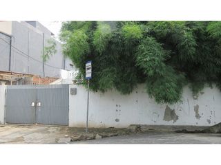Di jual rumah mewah dan luas di kebayoran baru