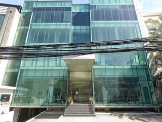 Dijual/Disewakan Office Building Di 5,5 Lantai Di Jln Ry W.Monginsidi