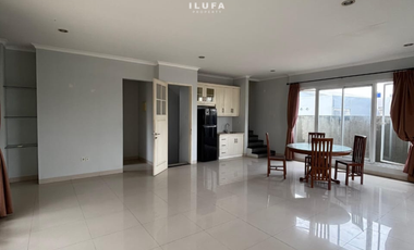 Dijual townhouse 3br harga murah area pejaten barat ada pool