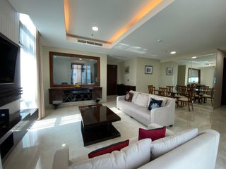 Sewa Apartemen Mewah Essence Darmawangsa 3BR Siap Huni Dekat Cilandak