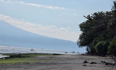 Dijual tanah kecil los pantai di bali