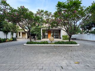 Fore Sale Multipurpose Venue Ballroom Outdoor Wedding & Office