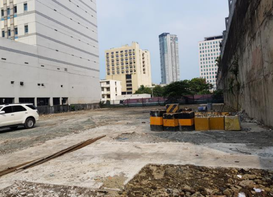 Commercial Lot / Build to Suit for Lease in Along Quezon Ave., Quezon ...