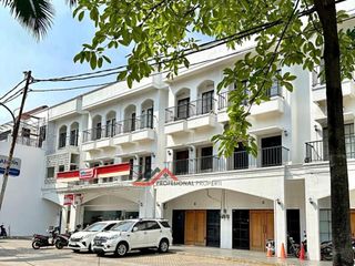 Ruko gandeng tersewa di moh kahfi, jakaarta selatan