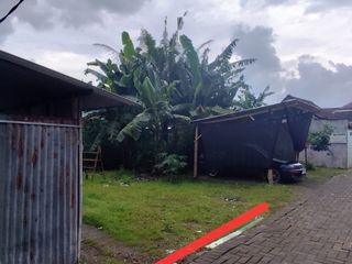 Kost murah, BU, harga tanah saja di Jl Magelang km 7, belakang Gereja Mlati, dkt banyak kampus UGM,UTY, MMTC, RS SARDJITO, INDOGROSIR, JCM MALL