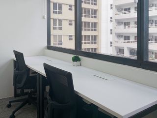 Private office space for 2 employees in Regus Doña Elena Tower