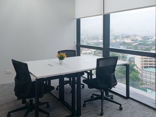 Fully serviced private office space for you and your team in Regus Doña Elena Tower
