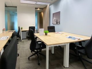 Regus Apple One Equicom Tower: Fully furnished office for a team of 15