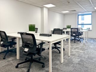 Fully equipped office for a team of 15 at Regus Zuellig Building