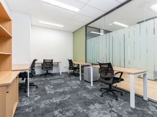 Private office space for 5 employees in Regus Adriatico Square