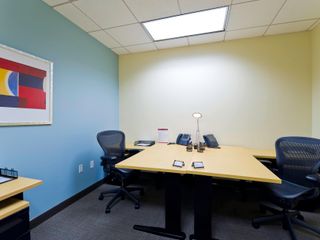 Private office space for 3 employees in Regus Downtown Tower