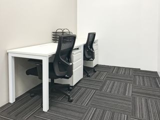 All-inclusive access to professional office space for 2 employees in Regus South Supermarket