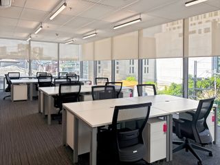 Fully serviced private office space for you and your team in Regus Victoria de Makati