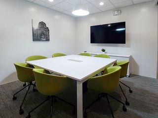 Move into ready-to-use office space for 10 employees in Regus Doña Elena Tower