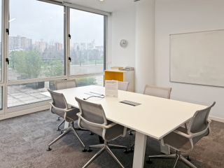 Move into ready-to-use office space for 10 employees in Regus Adriatico Square