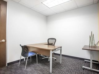 Access professional office space in Regus Uptown IT Hub