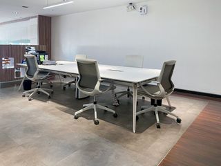 Work more productively in a shared office space in Regus Felcris Centrale