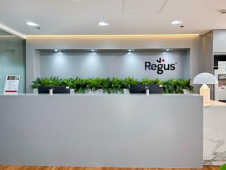 Find a professional address for your business in Regus Triumph Square