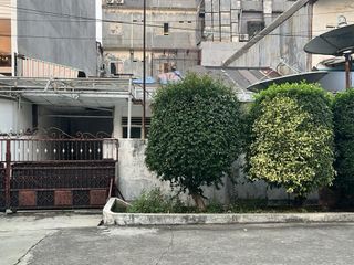 Dijual Rumah Tua (anggap tanah) di Pluit Sakti, Pluit, Jakarta Utara.