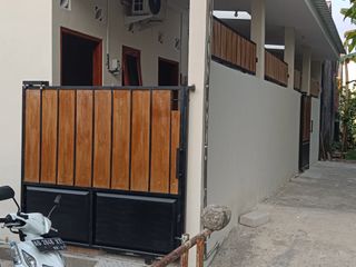 DIJUAL KOS AC KARTOSURO L 64 M 3 KAMAR