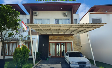 Dijual Rumah Mewah Baru di Kawasan Elit Geuceu Iniem - Lengkap Perabotan + Full AC + Kolam Renang!