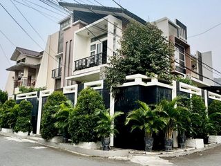 Rumah Modren dan Mewah Dijual Tanpa Perantara di Pulomas Barat