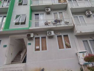 Dijual semi Apartemen Green Valley