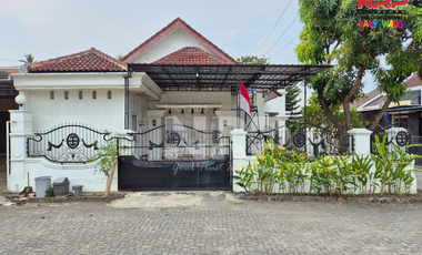 Dijual Rumah Cantik Luas Hook di Perum. Griya Wiyata Banyuwangi