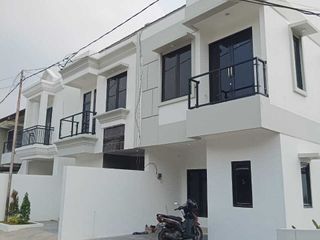 Rumah Mewah & Murah strategis SHM Jakarta Timur