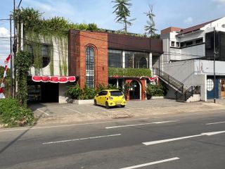 Gedung Resto Di Pangeran Antasari Cilandak TB Simatupang