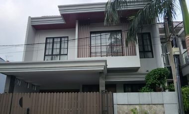 Rumah mewah 2 lantai siap huni di Kemang Pratama  rawalumbu Bekasi