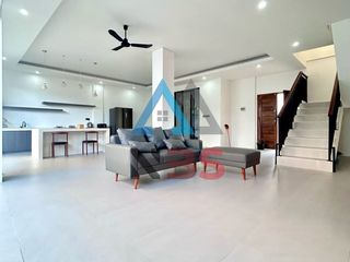 FOR SALE 2 UNIT VILLA LANTAI 2 TUMBAK BAYUH CANGGU BADUNG BALI