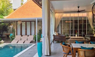 Villa Modern Tropis di Bumbak Umalas