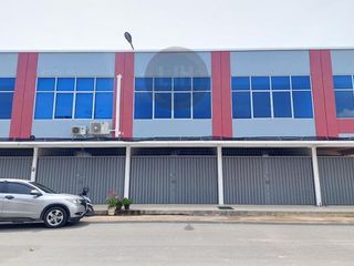 Disewakan Ruko gandeng 3 unit di Golden Bengkong BCI Dekat Beach Club