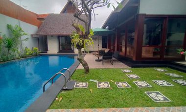 Dijual / Disewakan – Vila Mewah 3 Kamar Tidur di Umalas, Kerobokan