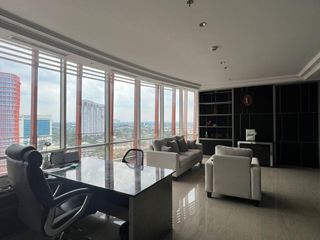 Sewa Kantor Semi Furnish 490 m2 di South Quarter (SQ) Tower Simatupang